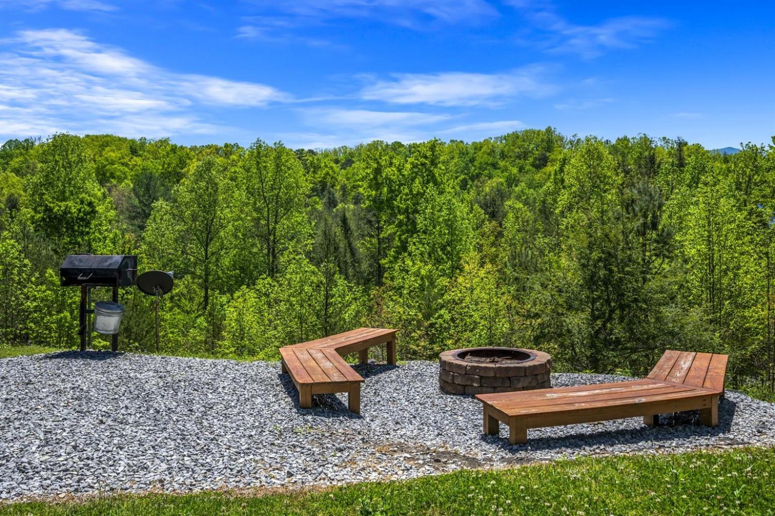 Ridge View Lodge Nature And Mountain View - Hot Tub - Firepit - Yard - Games Гатлинбург Экстерьер фото